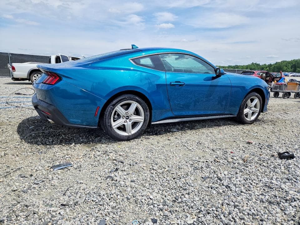 2026 FORD MUSTANG 3