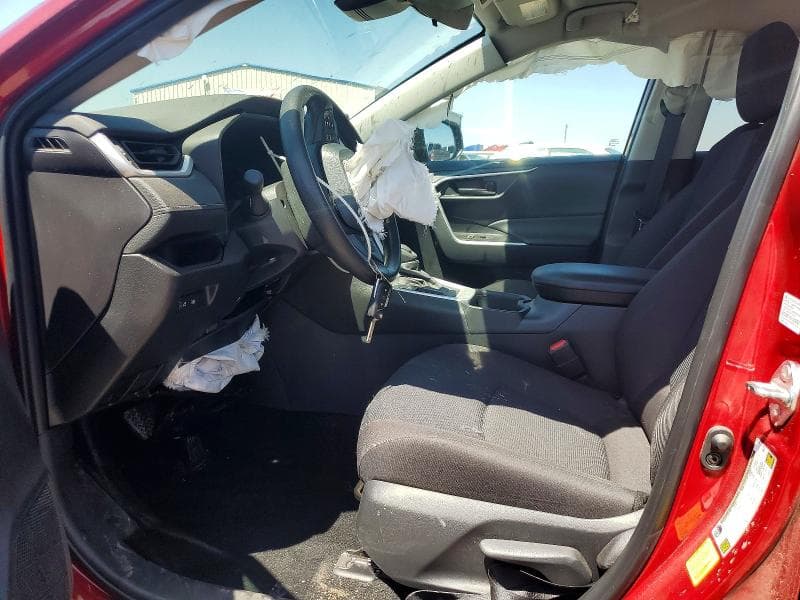 2025 TOYOTA RAV4 LE 7