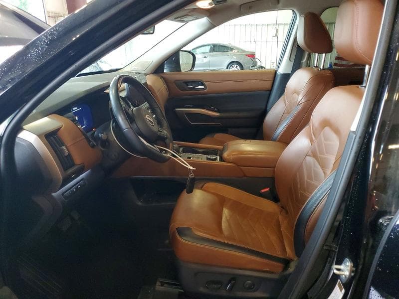2024 NISSAN PATHFINDER PLATINUM 7