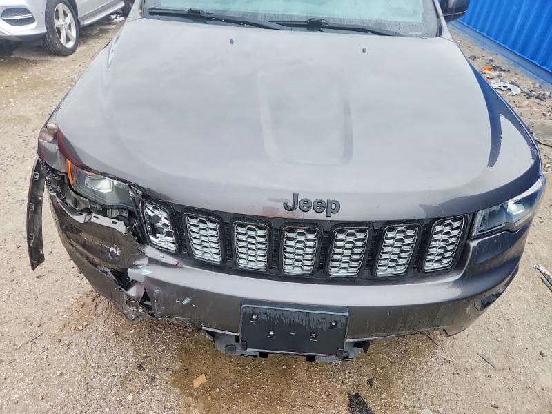 2017 JEEP GRAND CHEROKEE LAREDO 12