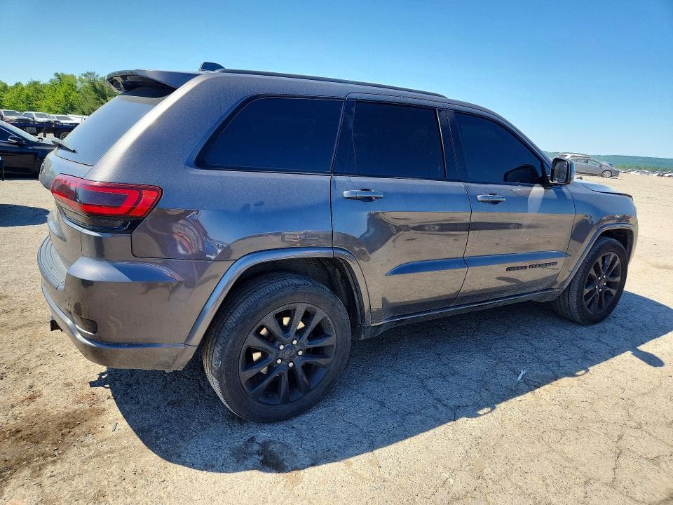 2019 JEEP GRAND CHEROKEE LAREDO 3