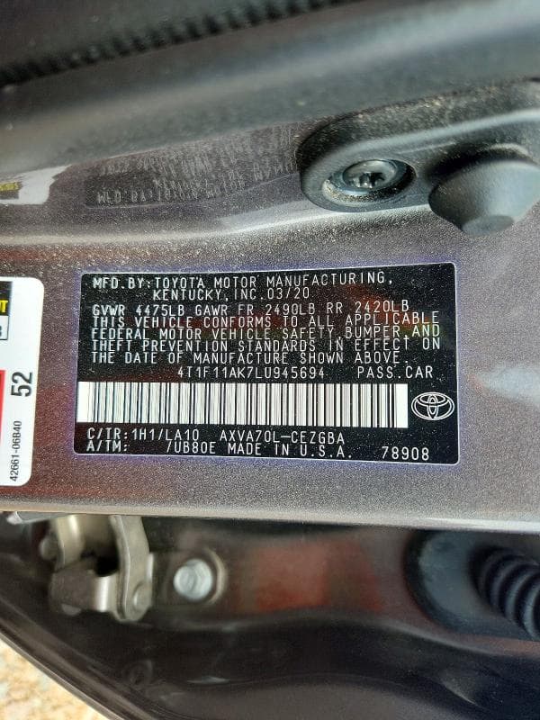 2020 TOYOTA CAMRY XLE 12
