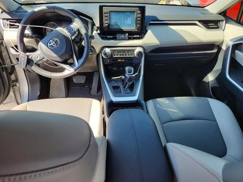 2019 TOYOTA RAV4 XLE PREMIUM 8