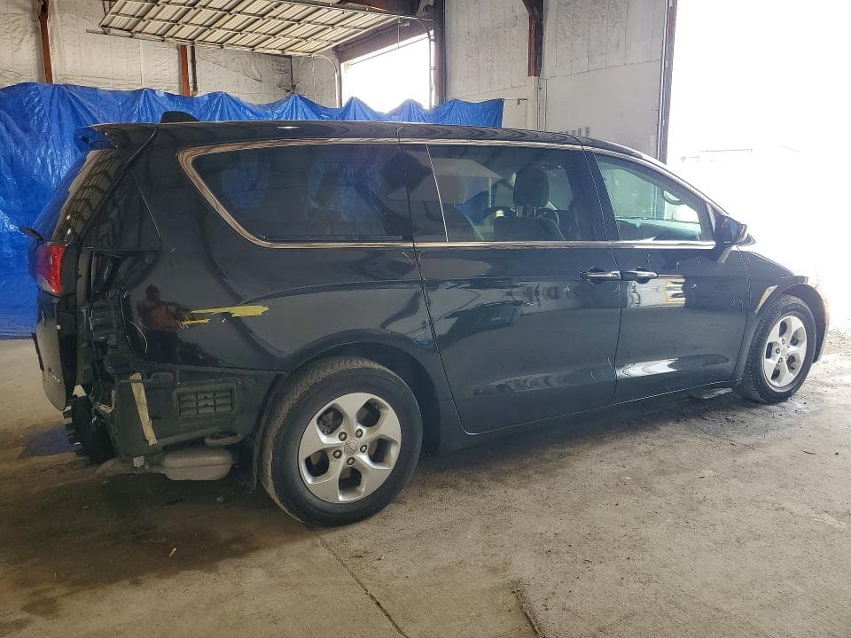 2018 CHRYSLER PACIFICA HYBRID TOURING PLUS 3