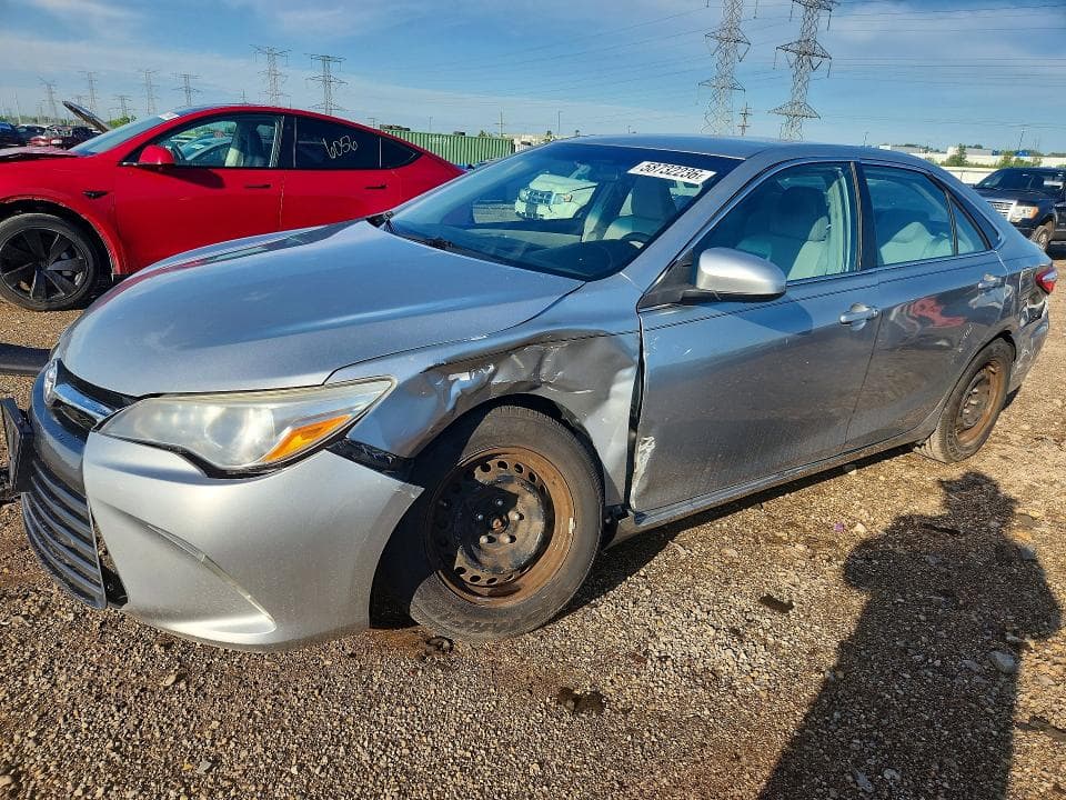 2017 TOYOTA CAMRY LE - 1