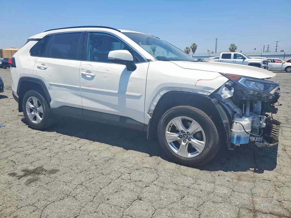 2021 TOYOTA RAV4 XLE 4