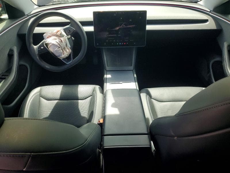 2025 TESLA MODEL 3 8