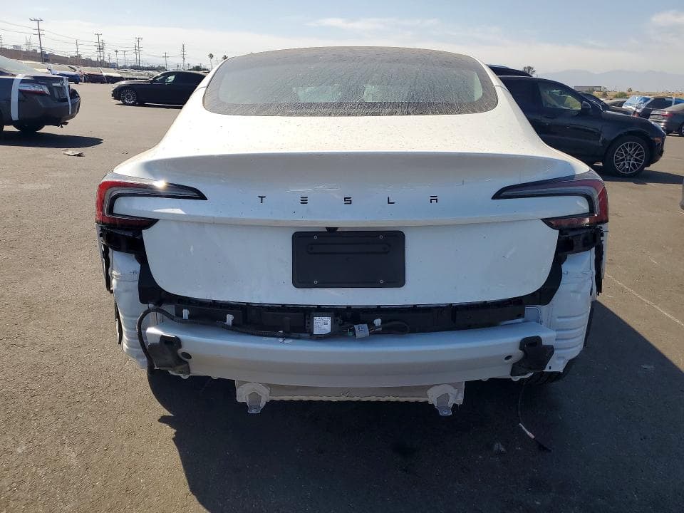 2026 TESLA MODEL 3 6