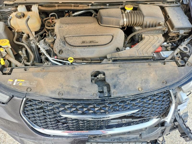 2023 CHRYSLER PACIFICA TOURING L 12