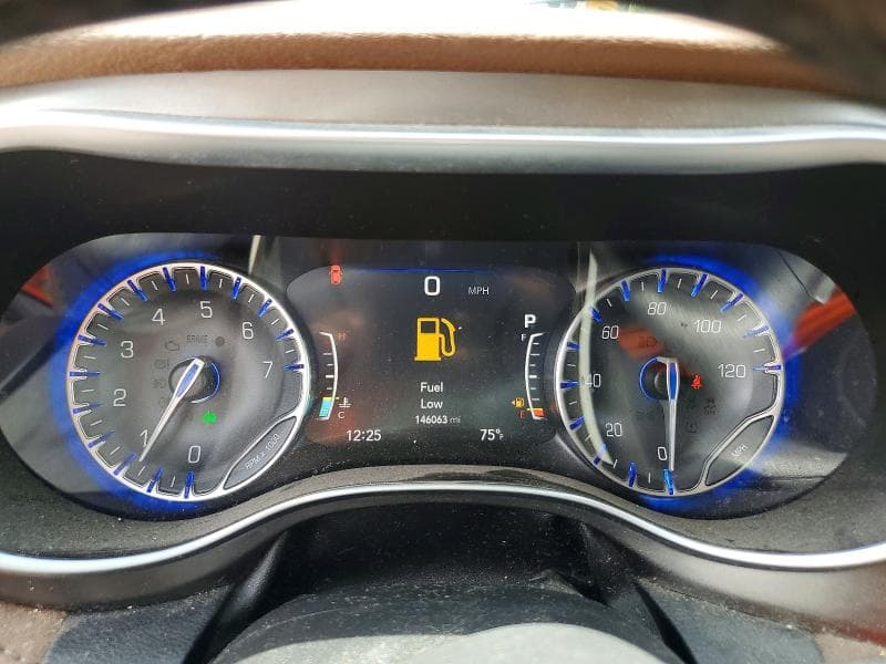 2017 CHRYSLER PACIFICA LIMITED 9