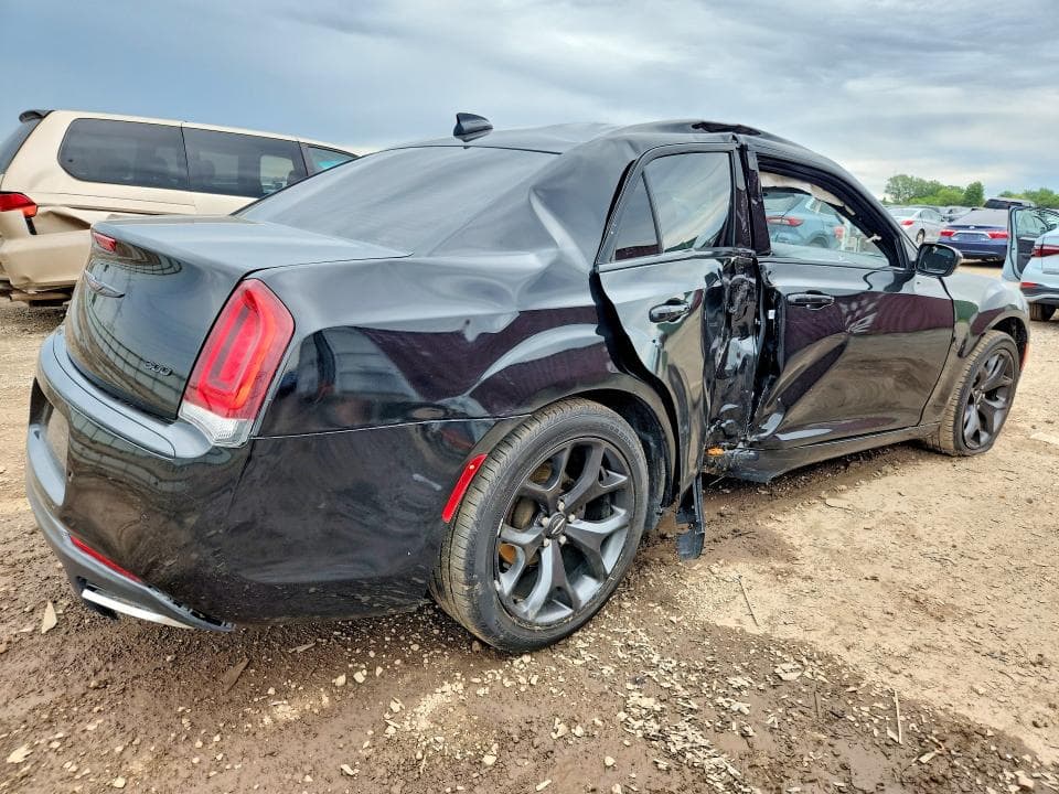2021 CHRYSLER 300 S 3