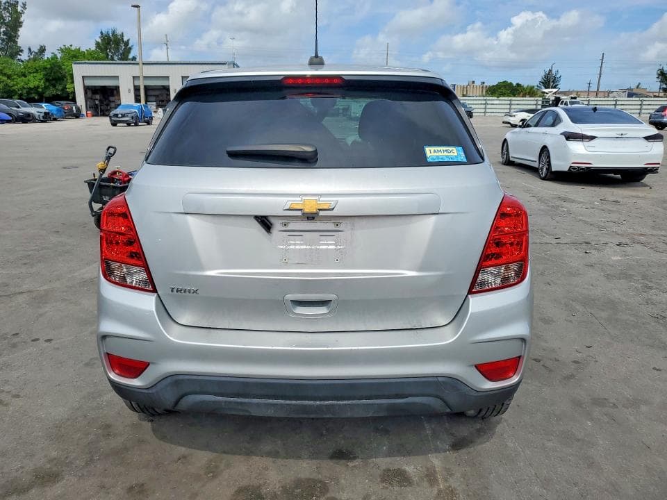2020 CHEVROLET TRAX LS 6