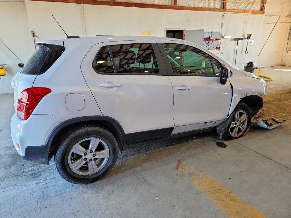 2021 CHEVROLET TRAX LS 3