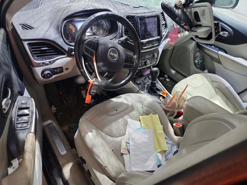 2019 JEEP CHEROKEE LIMITED 8