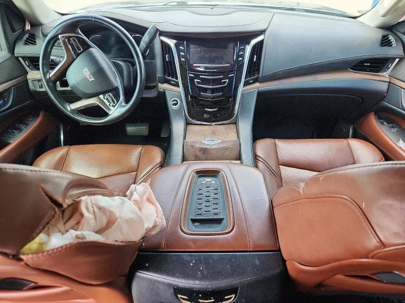 2017 CADILLAC ESCALADE ESV LUXURY 8
