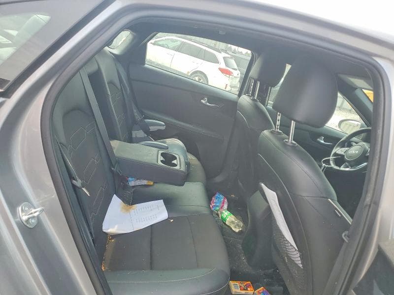 2024 KIA FORTE GT LINE 10