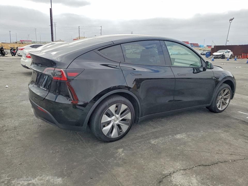 2023 TESLA MODEL Y 3