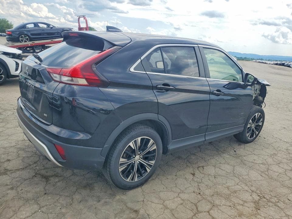 2022 MITSUBISHI ECLIPSE CROSS SE 3