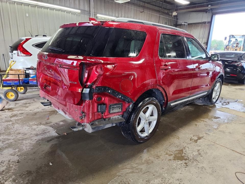 2017 FORD EXPLORER XLT 3