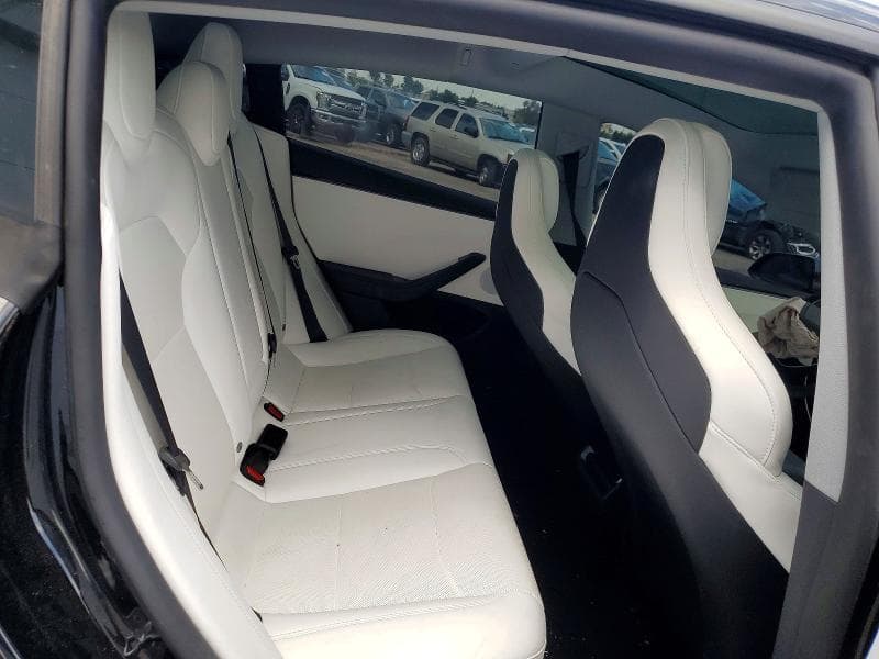 2026 TESLA MODEL 3 10