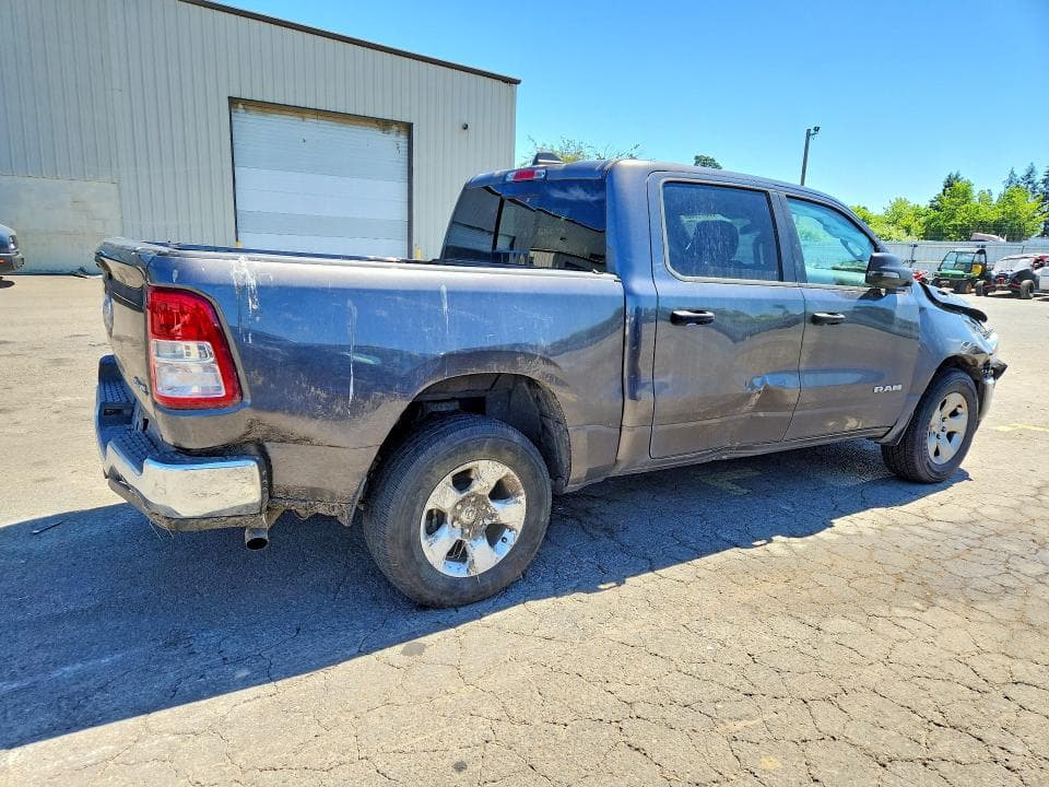 2023 RAM 1500 BIG HORN 3