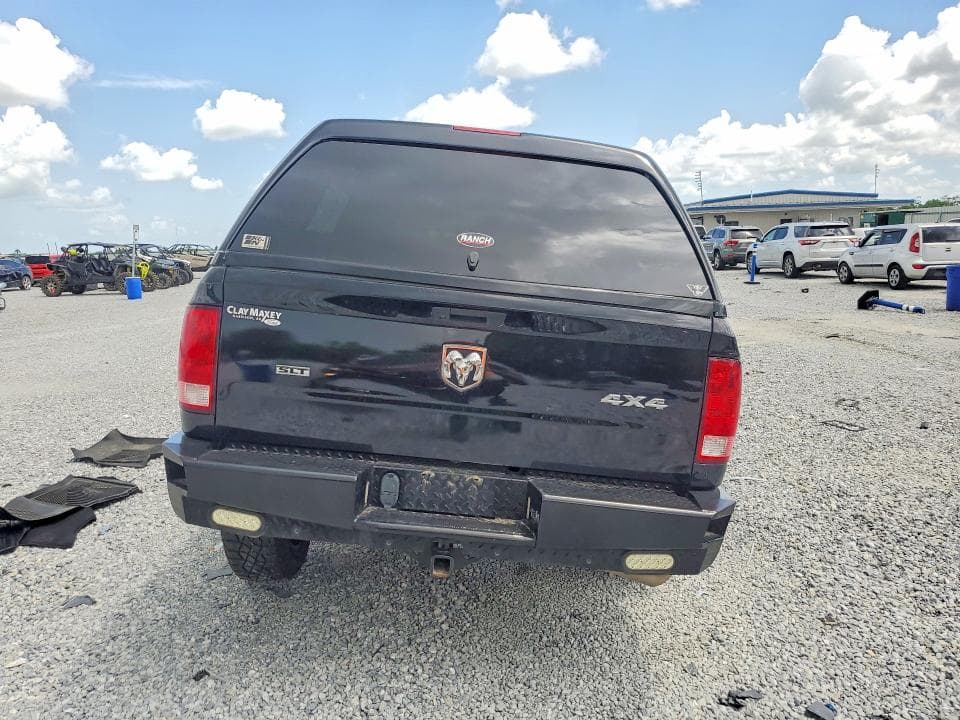 2020 RAM 1500 CLASSIC SLT 6