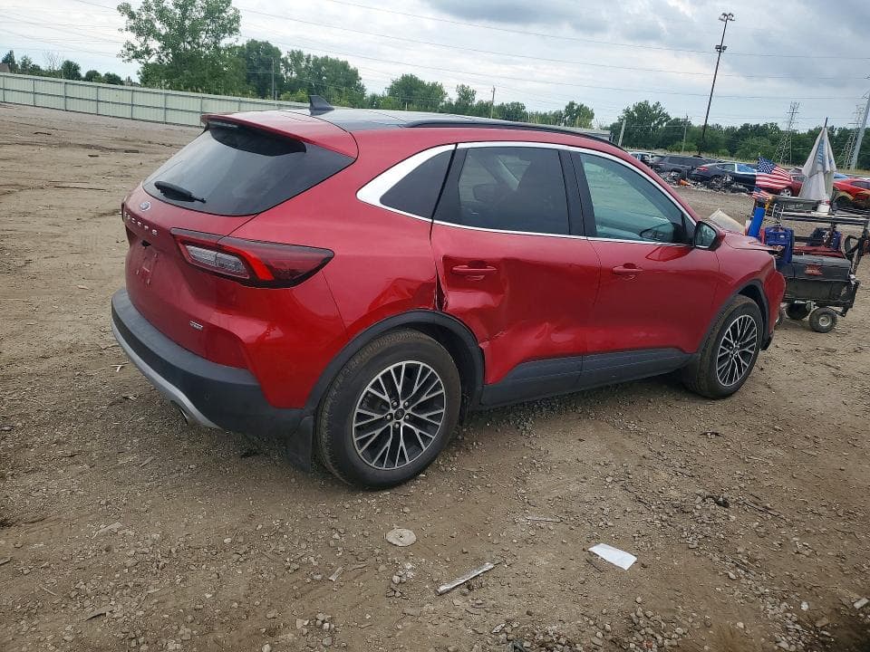2025 FORD ESCAPE 3