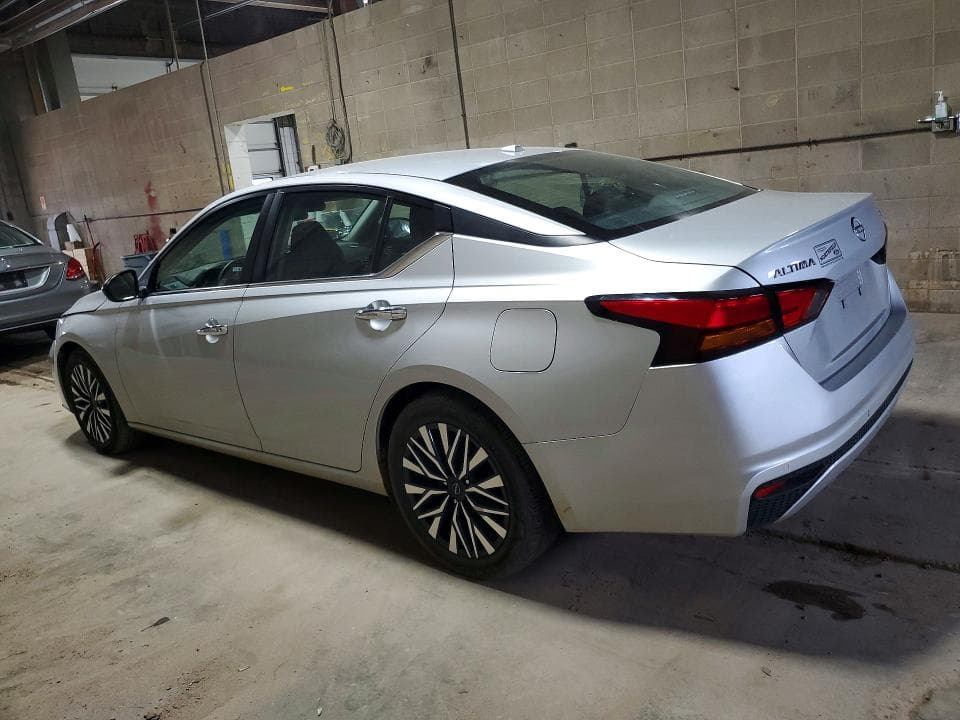 2024 NISSAN ALTIMA SV 2