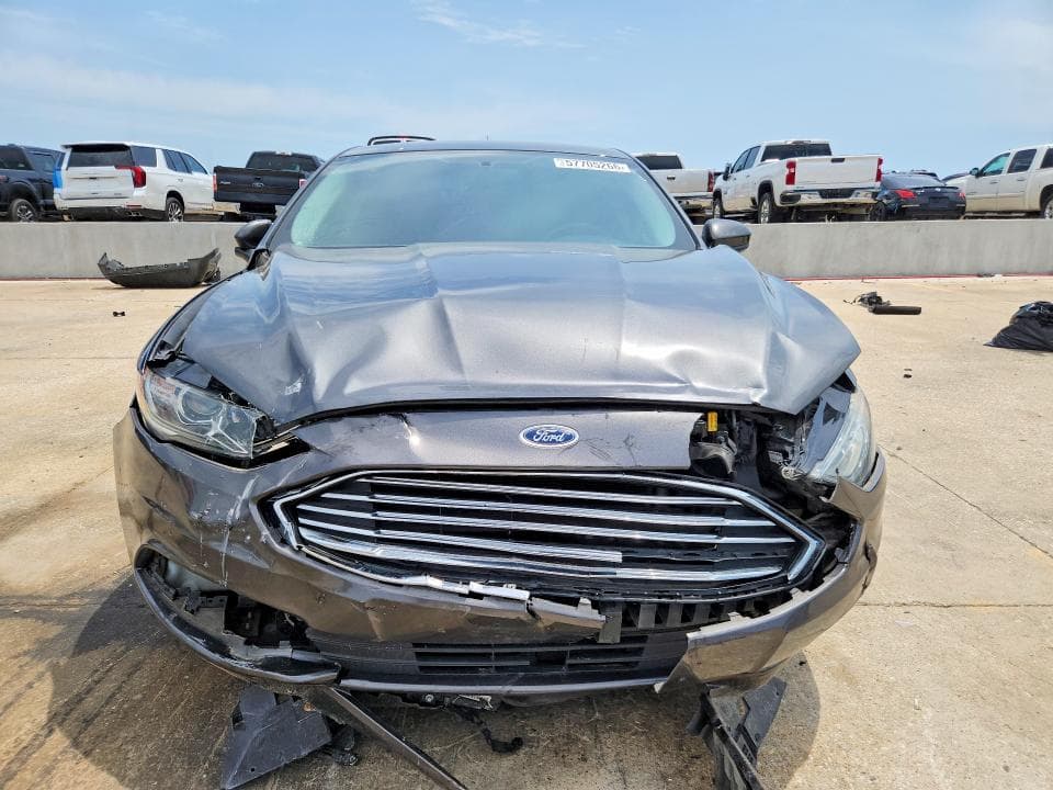 2017 FORD FUSION SE 5