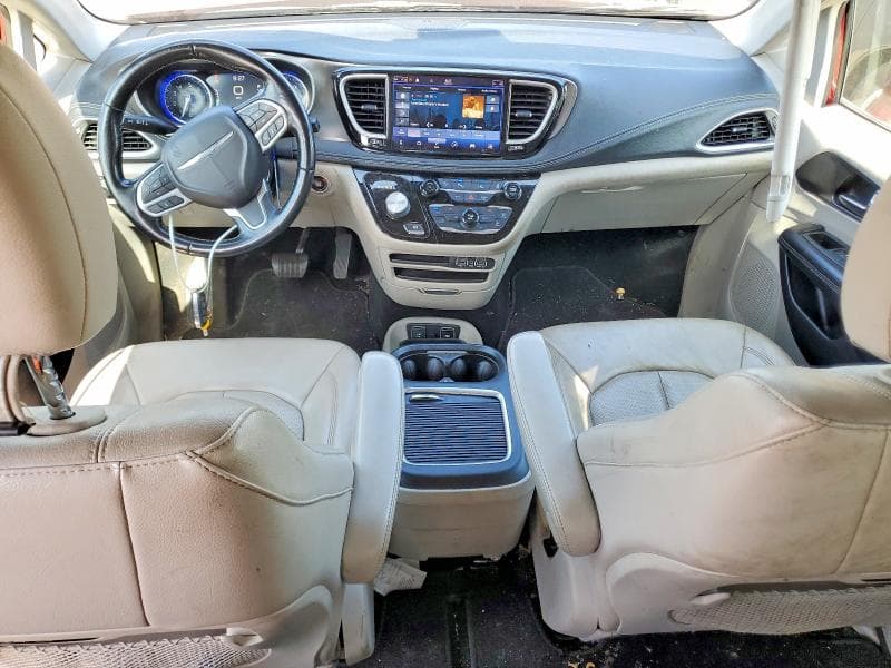2021 CHRYSLER PACIFICA TOURING L 8