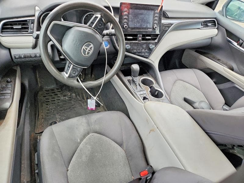 2022 TOYOTA CAMRY LE 8