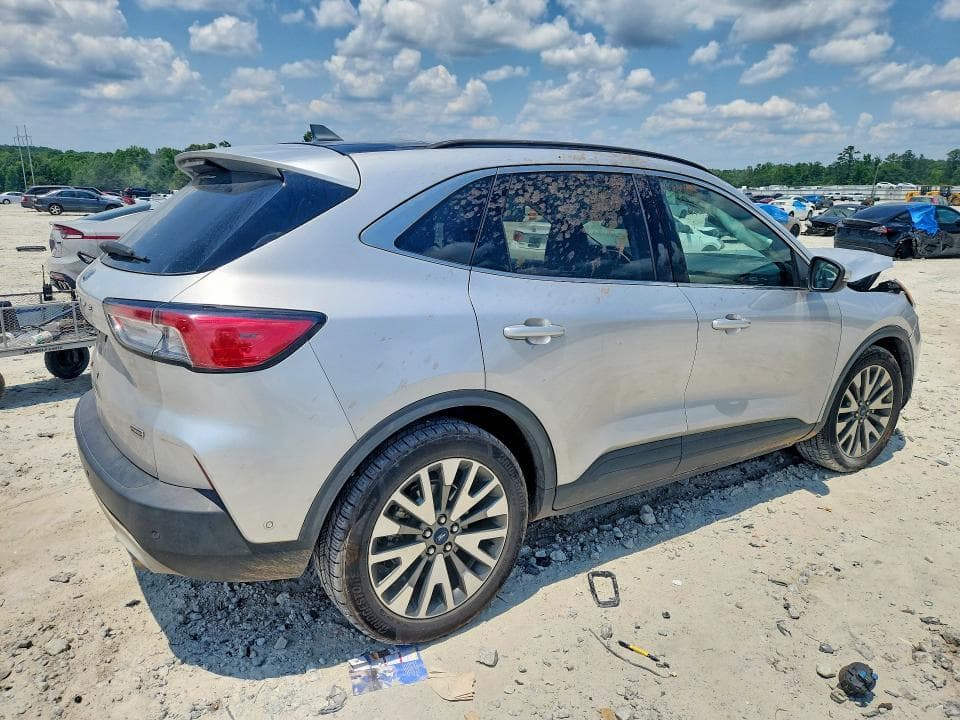 2020 FORD ESCAPE TITANIUM 3