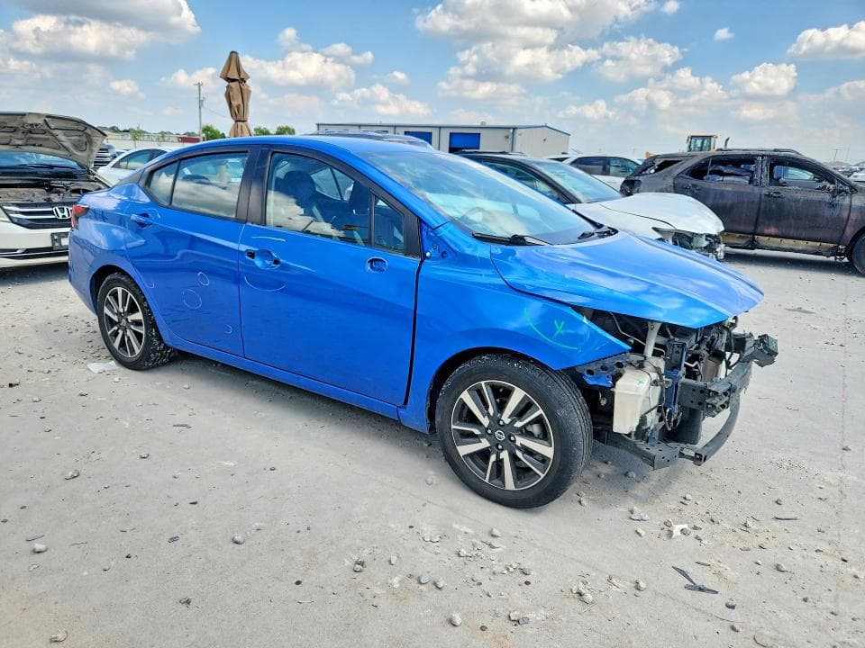 2020 NISSAN VERSA SV 4