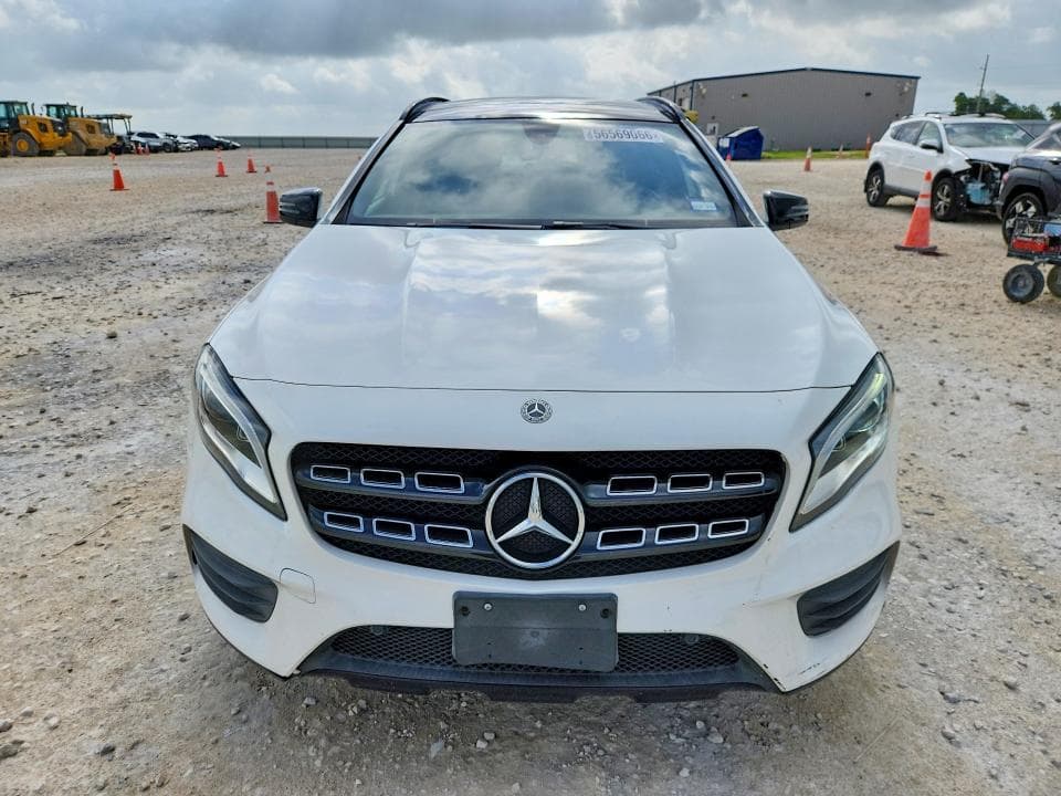 2020 MERCEDES-BENZ GLA 250 5
