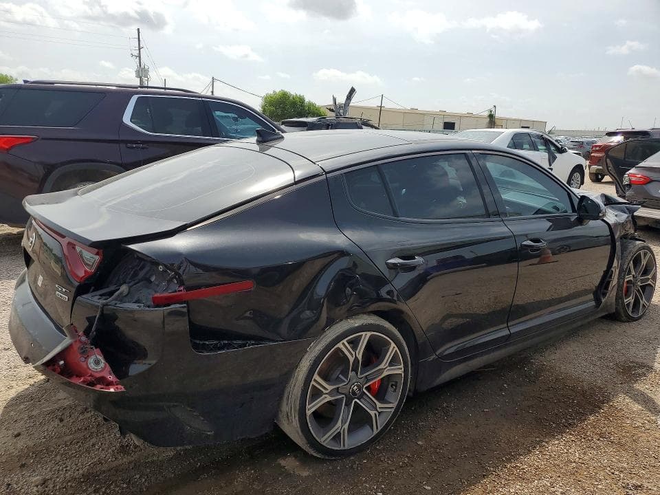 2018 KIA STINGER GT2 3