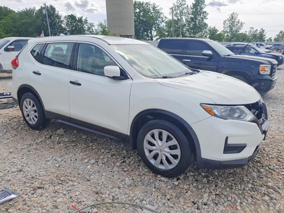 2017 NISSAN ROGUE S 4