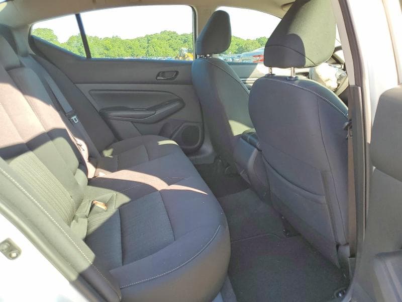 2024 NISSAN ALTIMA SV 10