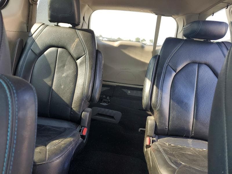2021 CHRYSLER PACIFICA TOURING L 10