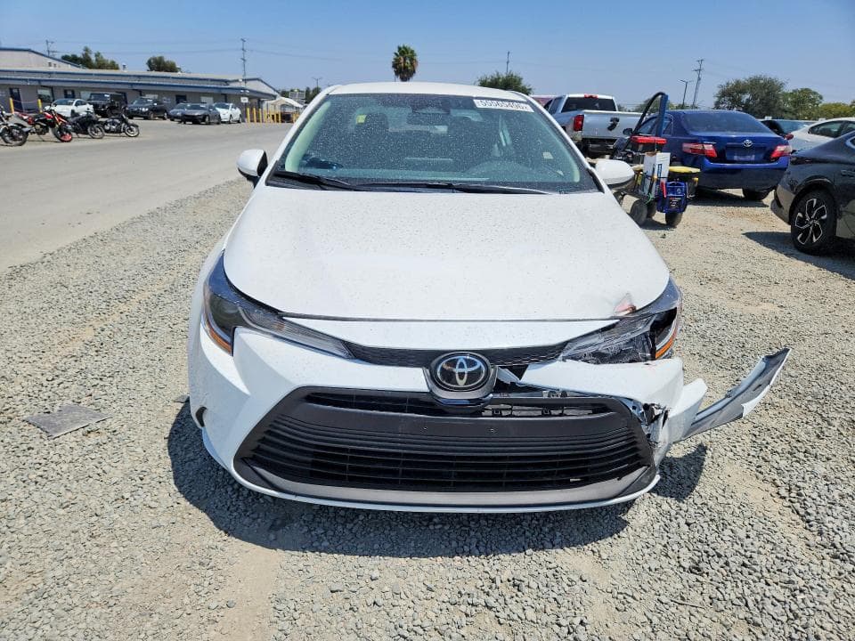 2026 TOYOTA COROLLA LE 5