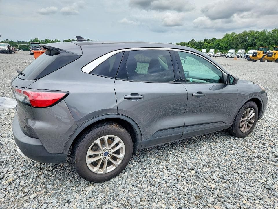 2021 FORD ESCAPE SE 3