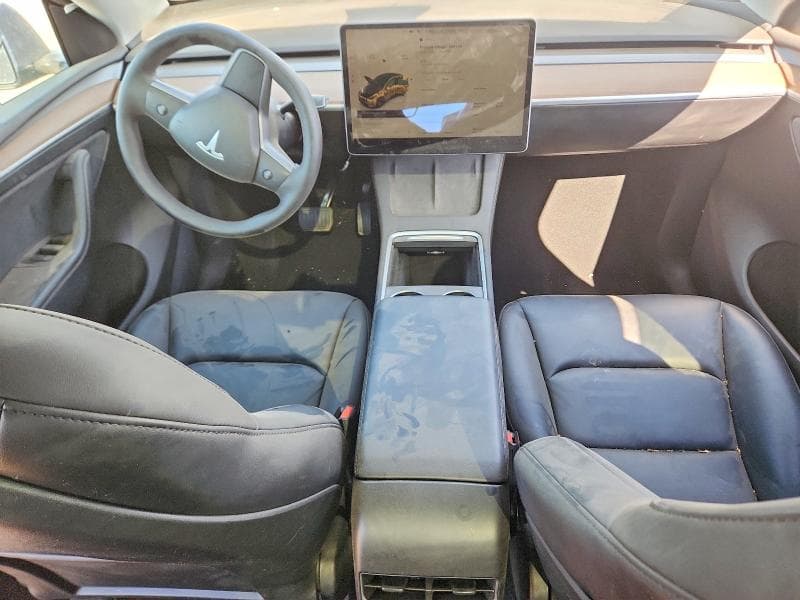 2024 TESLA MODEL Y 8