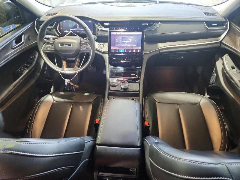 2023 JEEP GRAND CHEROKEE LIMITED 8