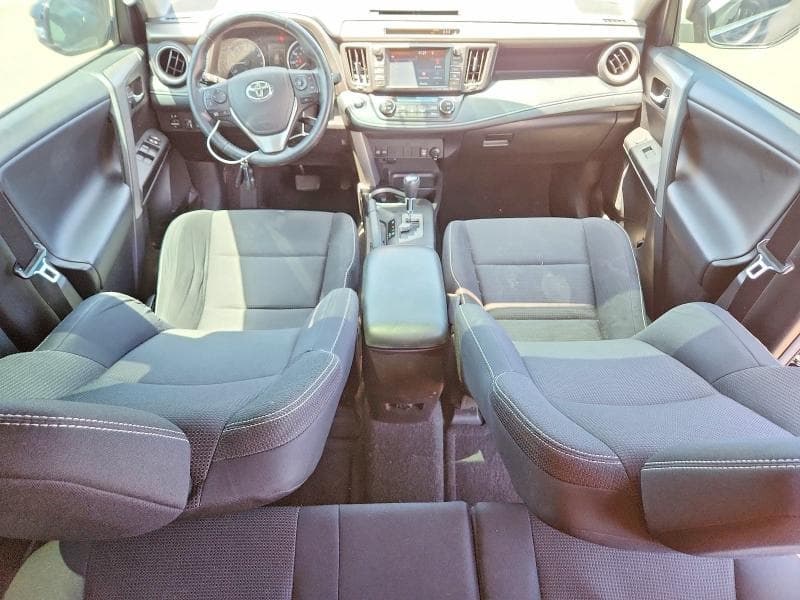 2018 TOYOTA RAV4 XLE 8