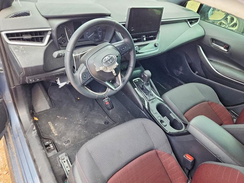 2025 TOYOTA COROLLA SE 8