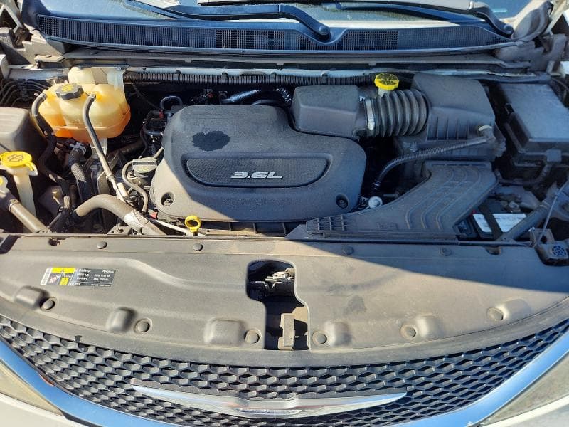 2017 CHRYSLER PACIFICA TOURING 12