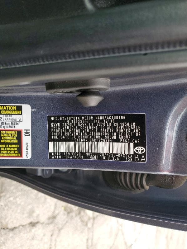 2019 TOYOTA COROLLA SE 12