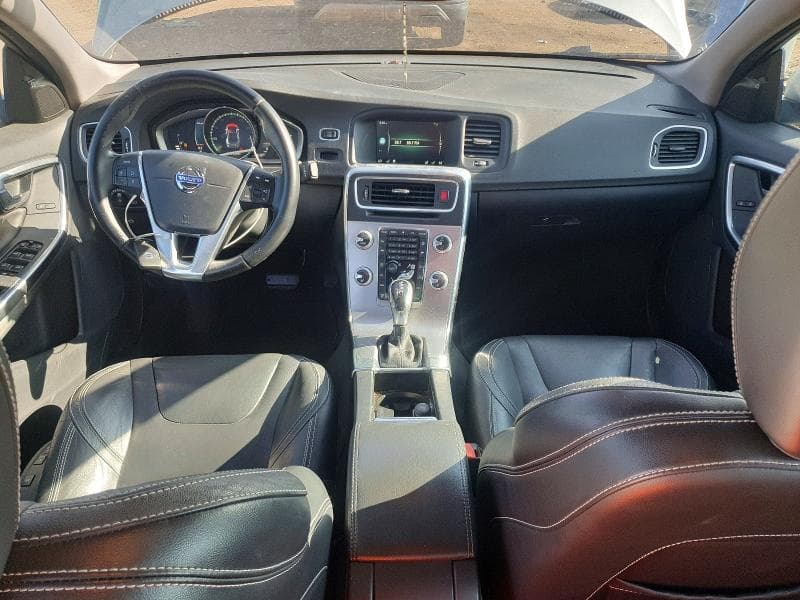 2017 VOLVO S60 DYNAMIC 8