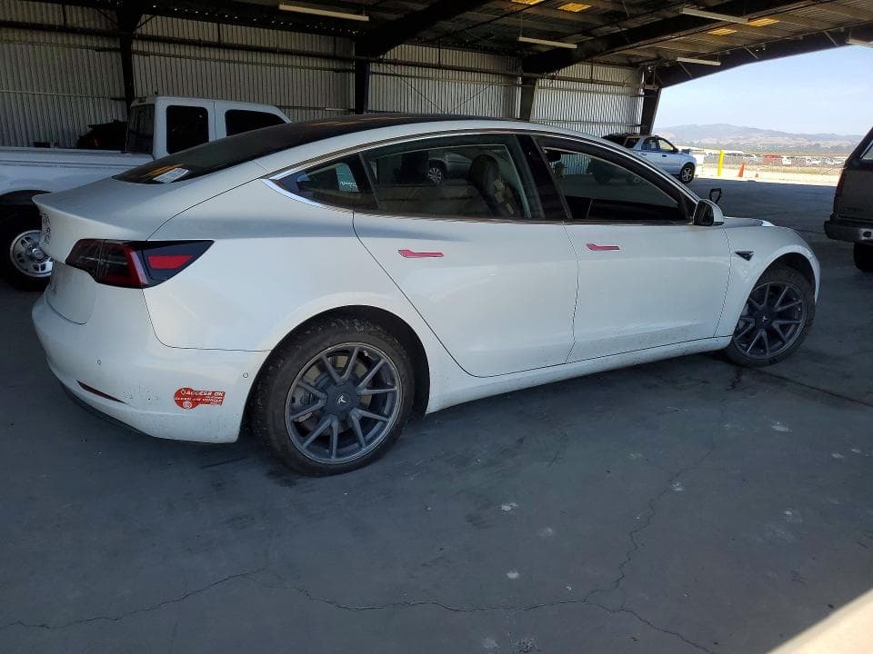 2018 TESLA MODEL 3 3