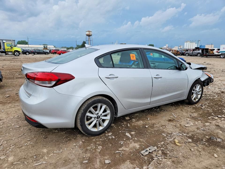 2017 KIA FORTE LX 3