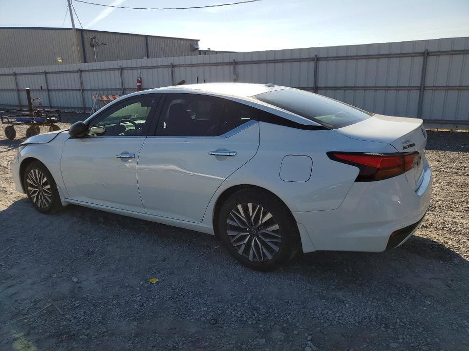2024 NISSAN ALTIMA SV 2